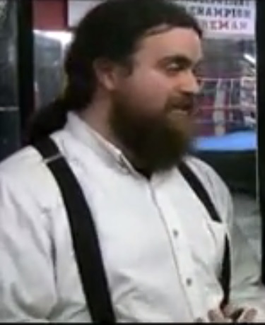 AMISH CYRUS