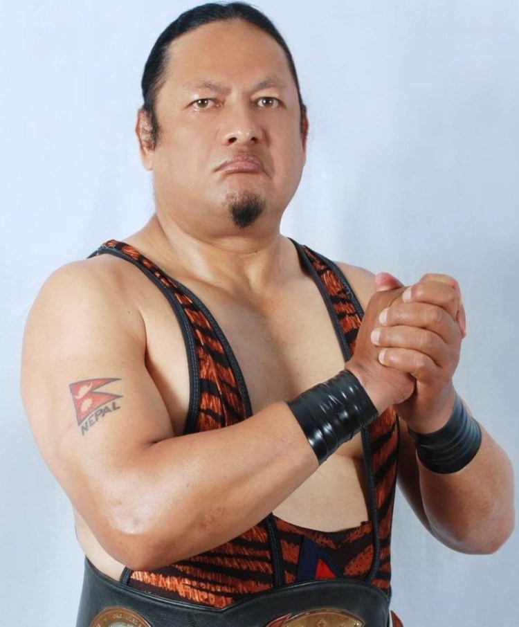 THE HIMALAYAN TIGER BHARAT BISHURAL